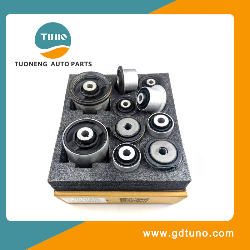 Porsche Panamera 2014–2016 Etuvarren ylä- ja alaholkkisarja